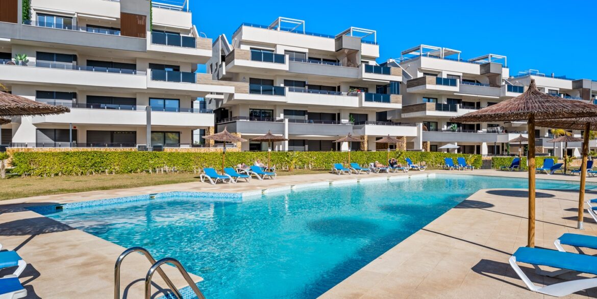 o_1ji52vnostdjskk6624hi11183v