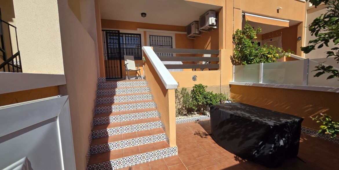 o_1ji542bmb1qk31vumb2pfrn8ui17