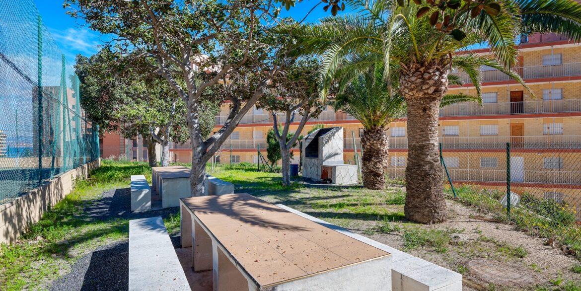 o_1ji59krmf12kg1t931ugbjt15tf2j