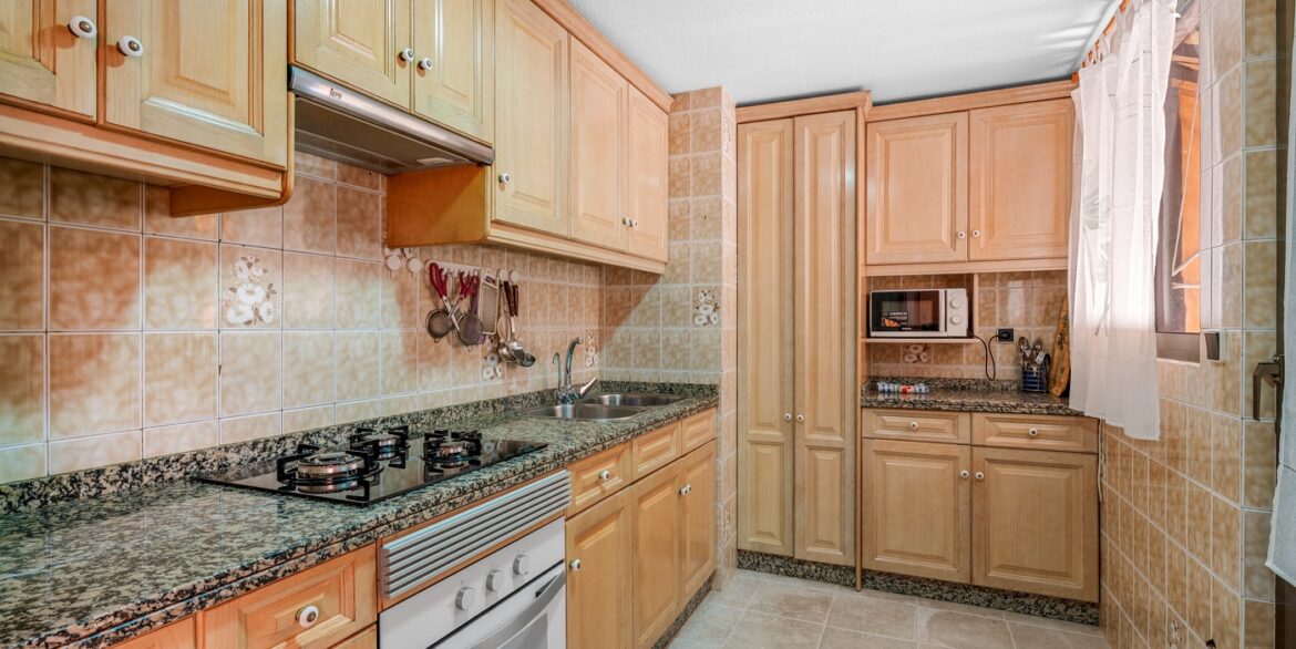 o_1ji59krmf1cbk1afp1jq31mvg126g3b