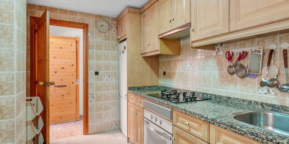 o_1ji59krmf1nhd1fef1rdg120dat73c