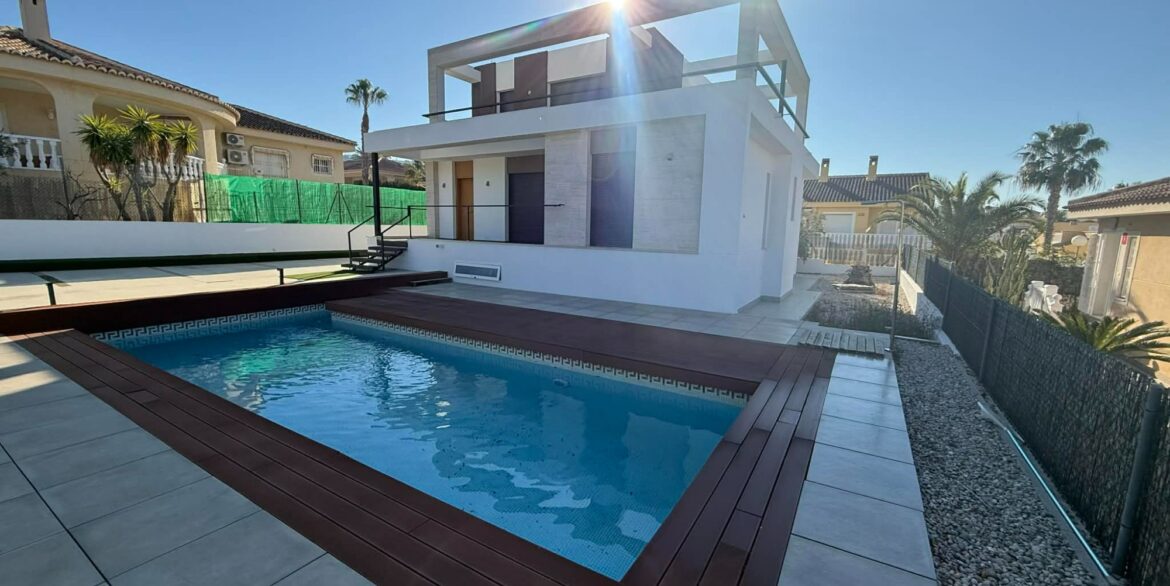 o_1ji7u9evs1iq316hd1bfud4j9e22n