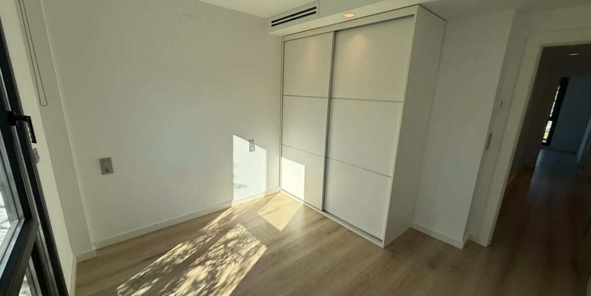 o_1ji7u9evs1nisda6f8r8c92e62i