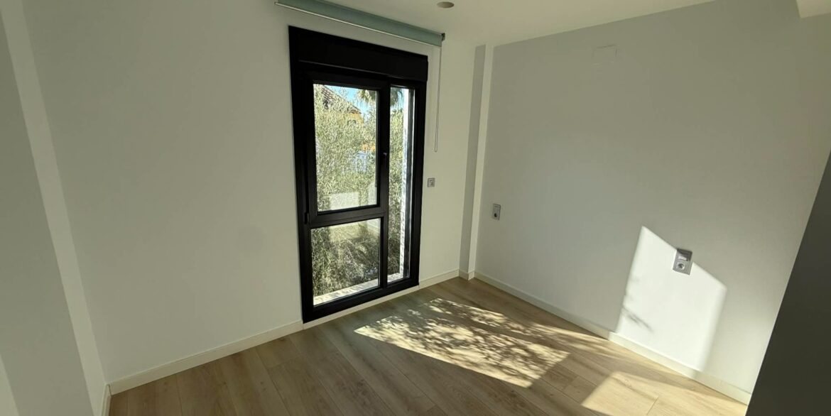 o_1ji7u9evs6g53fl3lmgcd14r2o