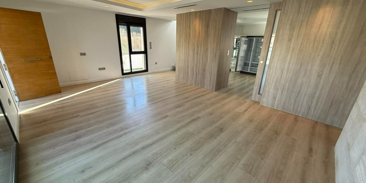 o_1ji7u9vdjvmm1h6o1l8r6li1pjh7e