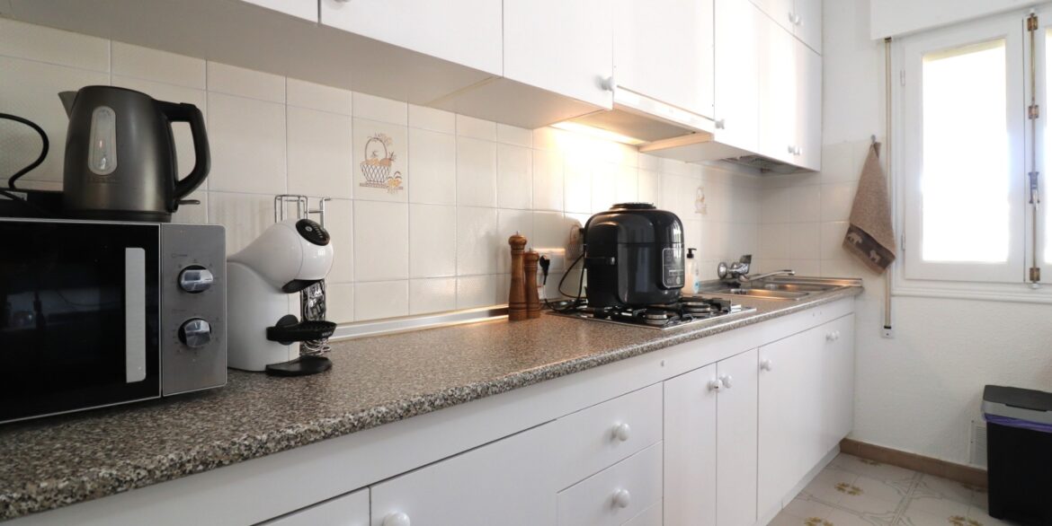 o_1ji7vkev91g0b1j0810icd7v18av21