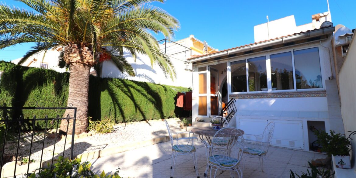 o_1ji7vkev9qo9gt1img1oj2190a2c