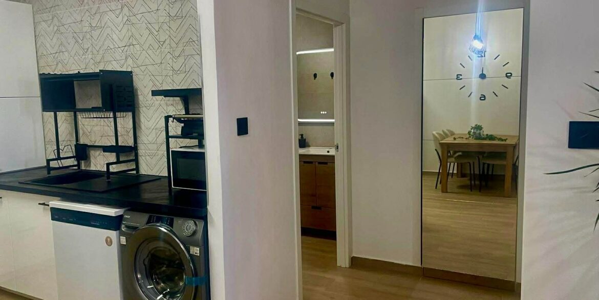 o_1ji82kp9s16pu30brb4qqm1esj2b