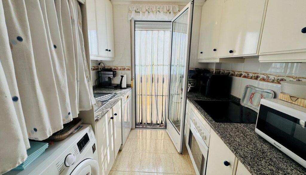 o_1ji86114s1tc910jd17oa1ug51ijq2c