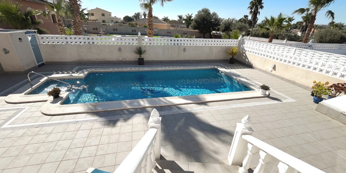 o_1jicirv8q18l514ut1oa21u7h1e538