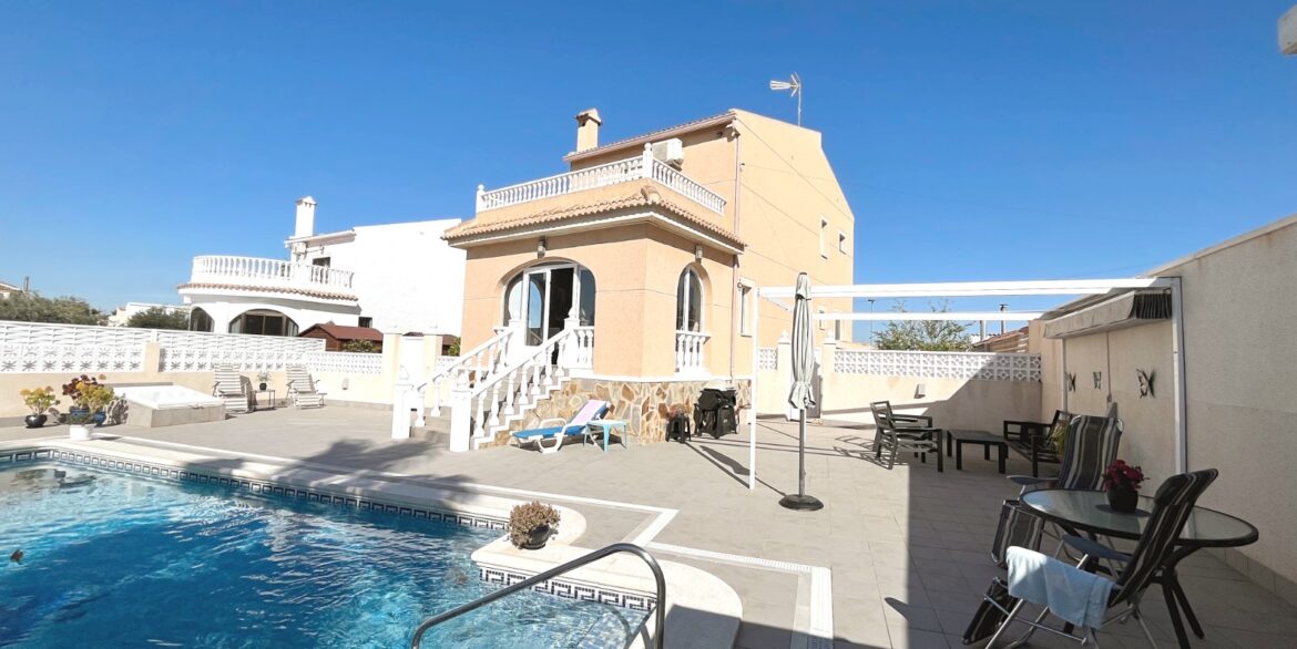 o_1jicirv8q3fieqgat1ci71sg137