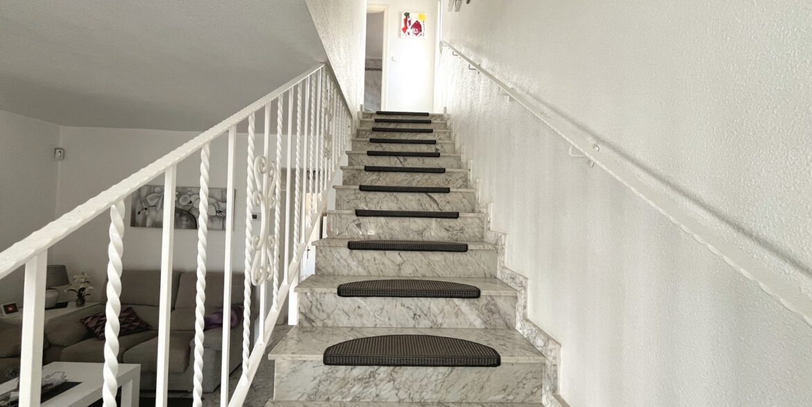 o_1jicirv8quhd47e1o8t1tca1ghf3h