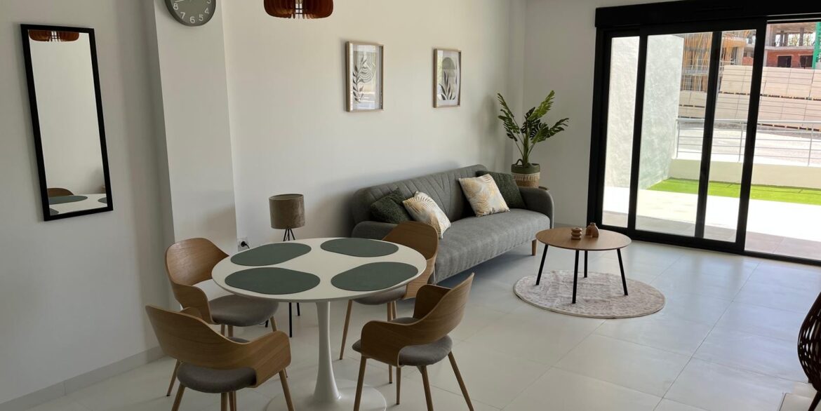 1004420_699d5bc8553b2