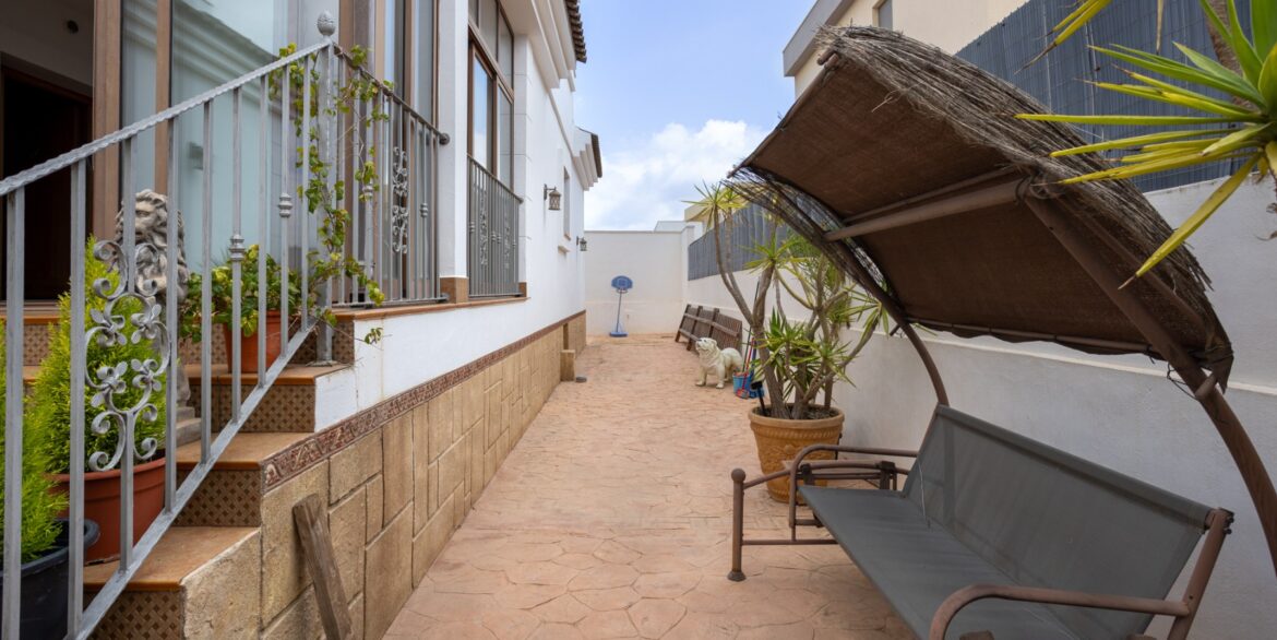 1053879_699d5b6a4adf7