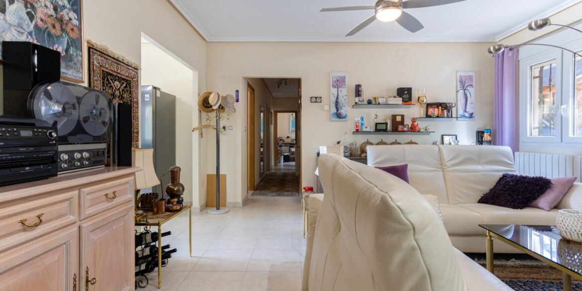 1140378_699d5b717fade