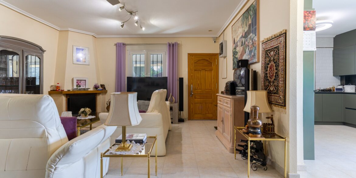 1140380_699d5be25d334