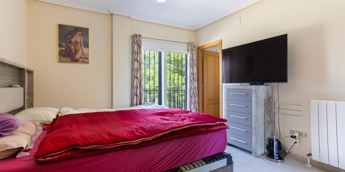 1140389_699d5b82e74b9