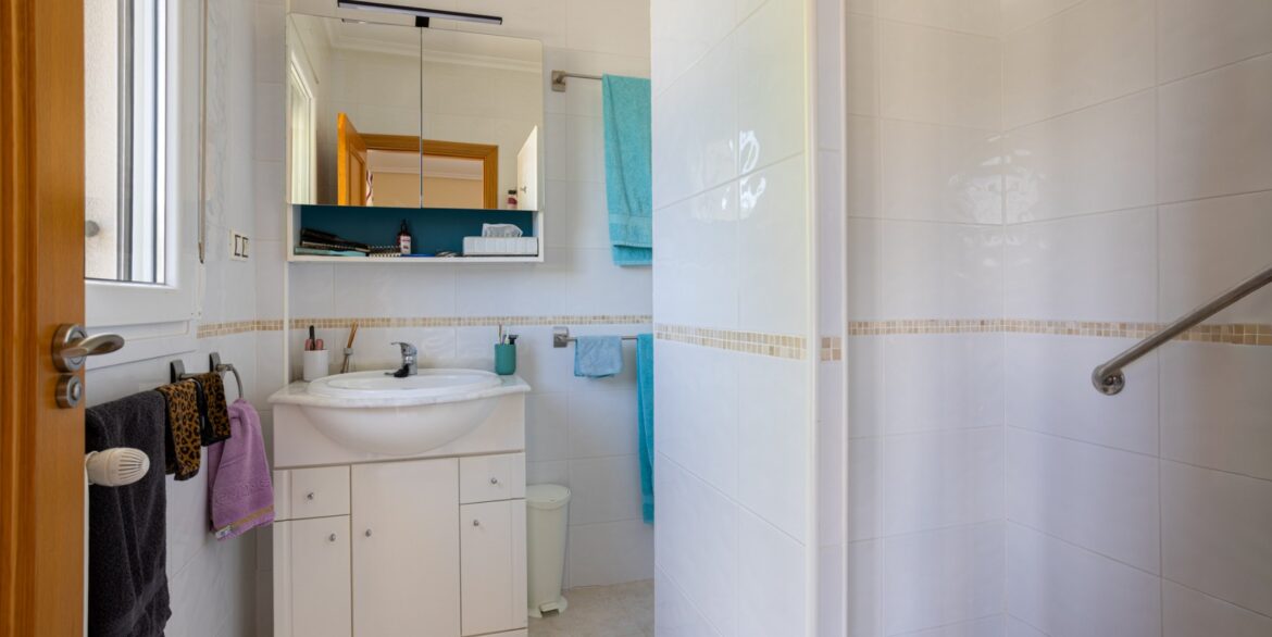 1140391_699d5c00089b4