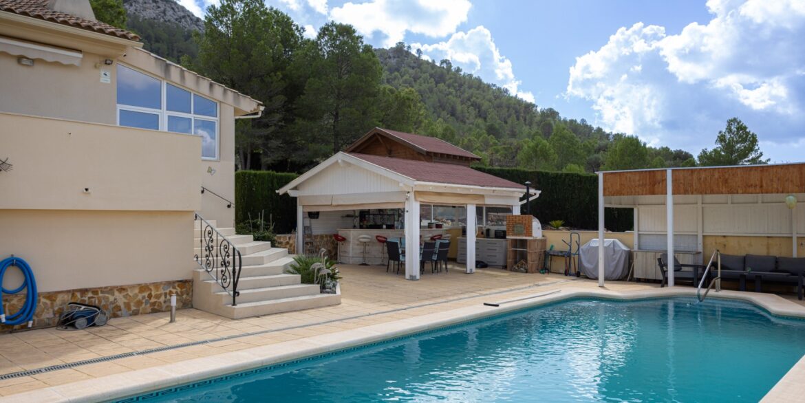 1140408_699d5bc182731