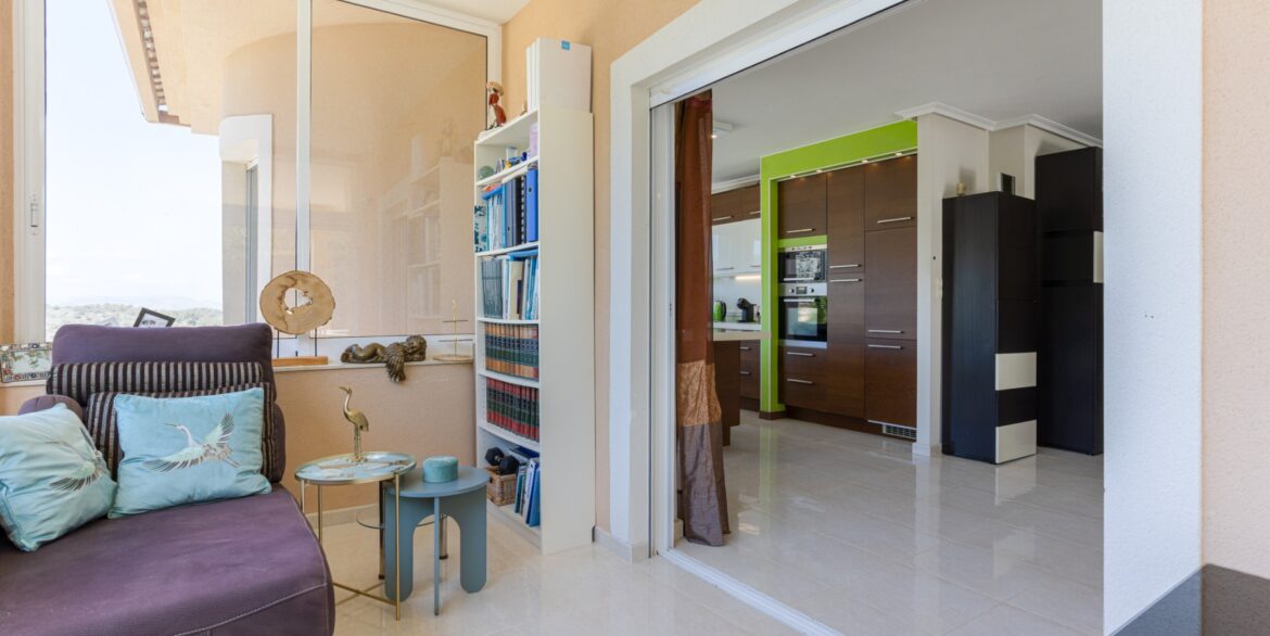 1141161_699d5b93d86ac