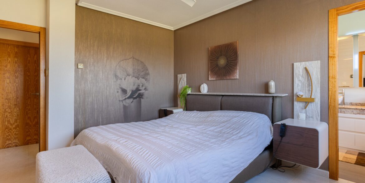 1141171_699d5ba06f0f0