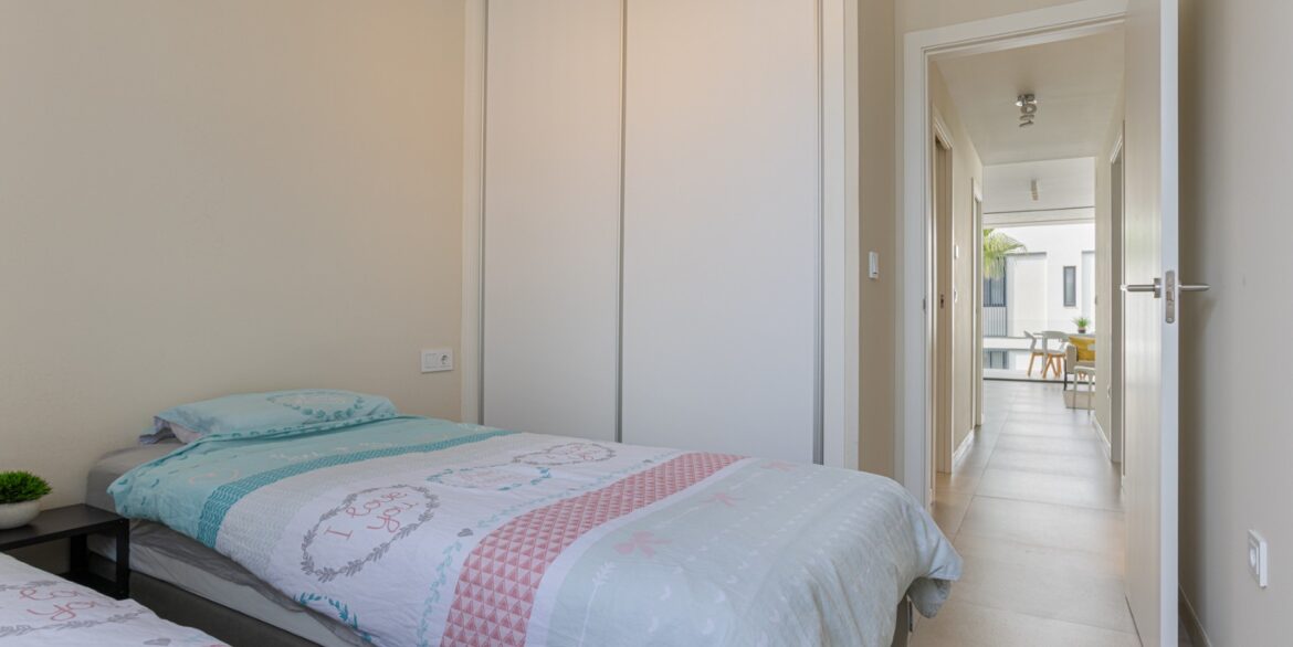 1173265_699d5b93826c0