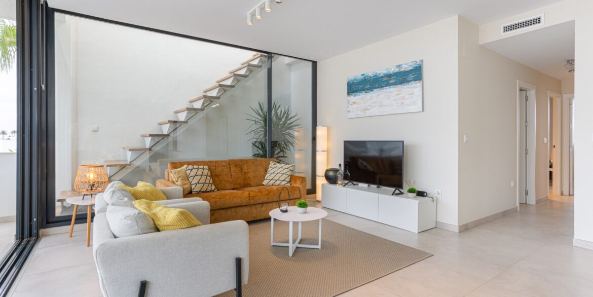 1173273_699d5b77b6c09