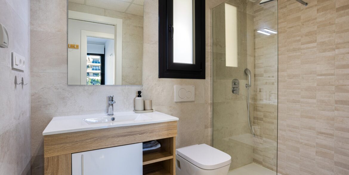 1200269_699d5b599ad56