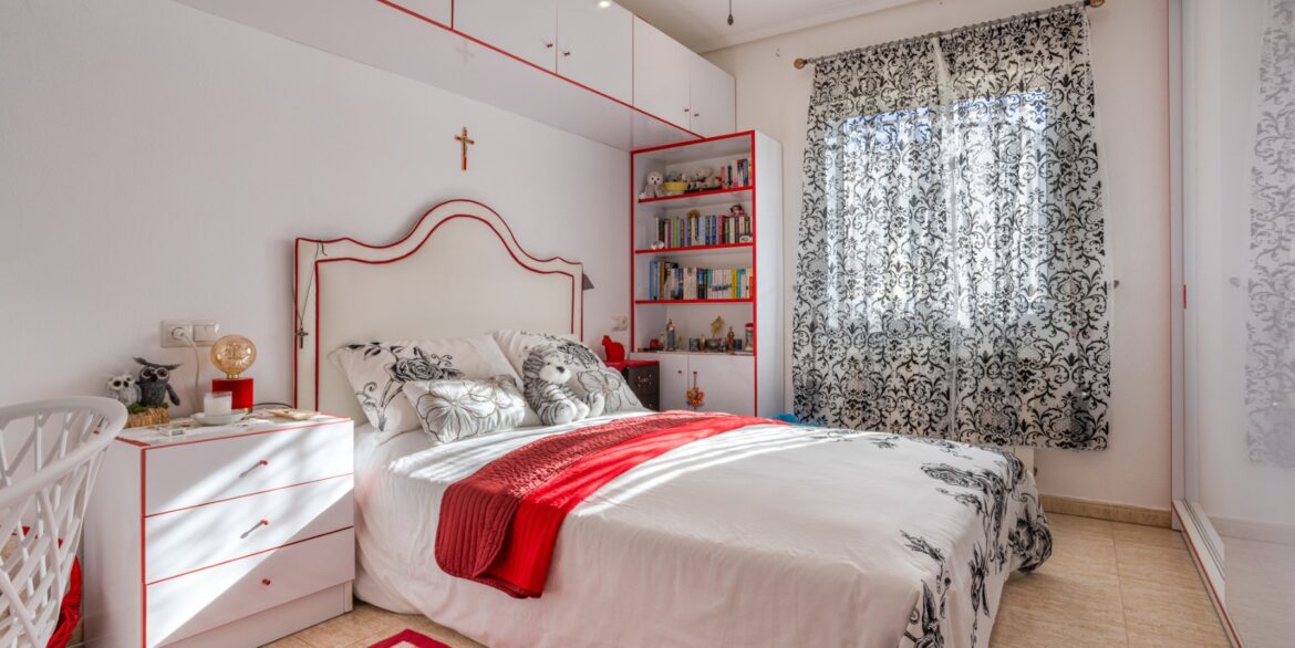 1227986_699d5b5074076