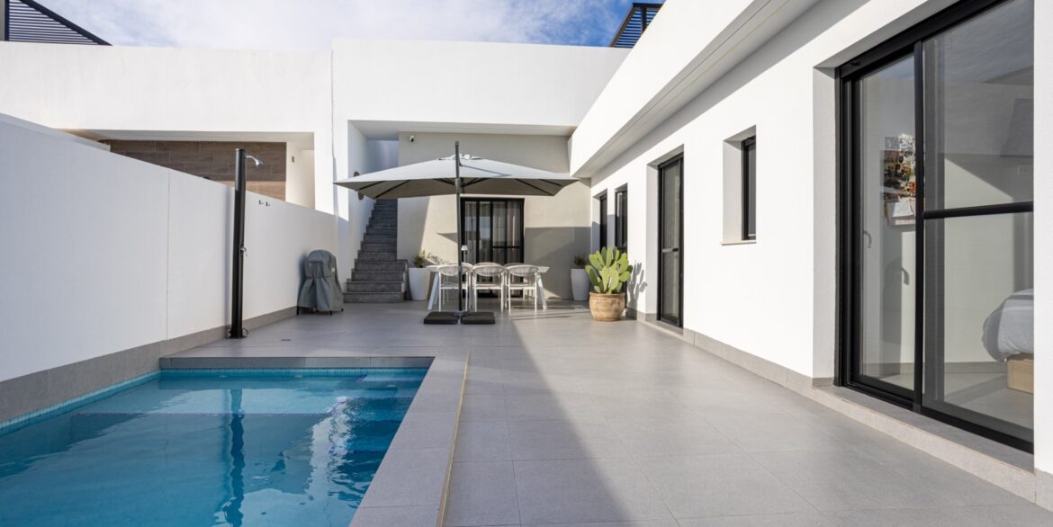 1240998_699d5b3eb9e07