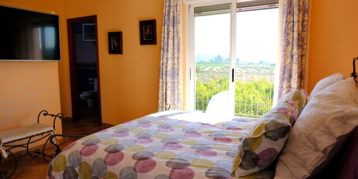 465251_699d5b92c1400