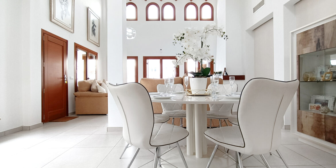 CasaCreative_SunSurehub_El_Valle_Azabache_Villa_dining_01-scaled