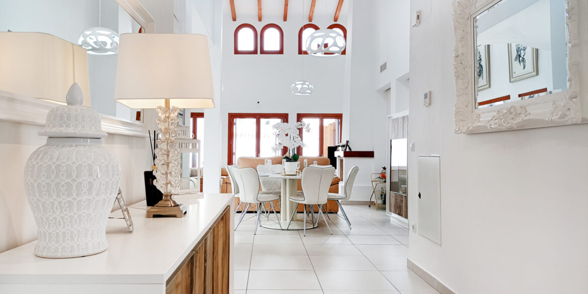 CasaCreative_SunSurehub_El_Valle_Azabache_Villa_dining_05-scaled