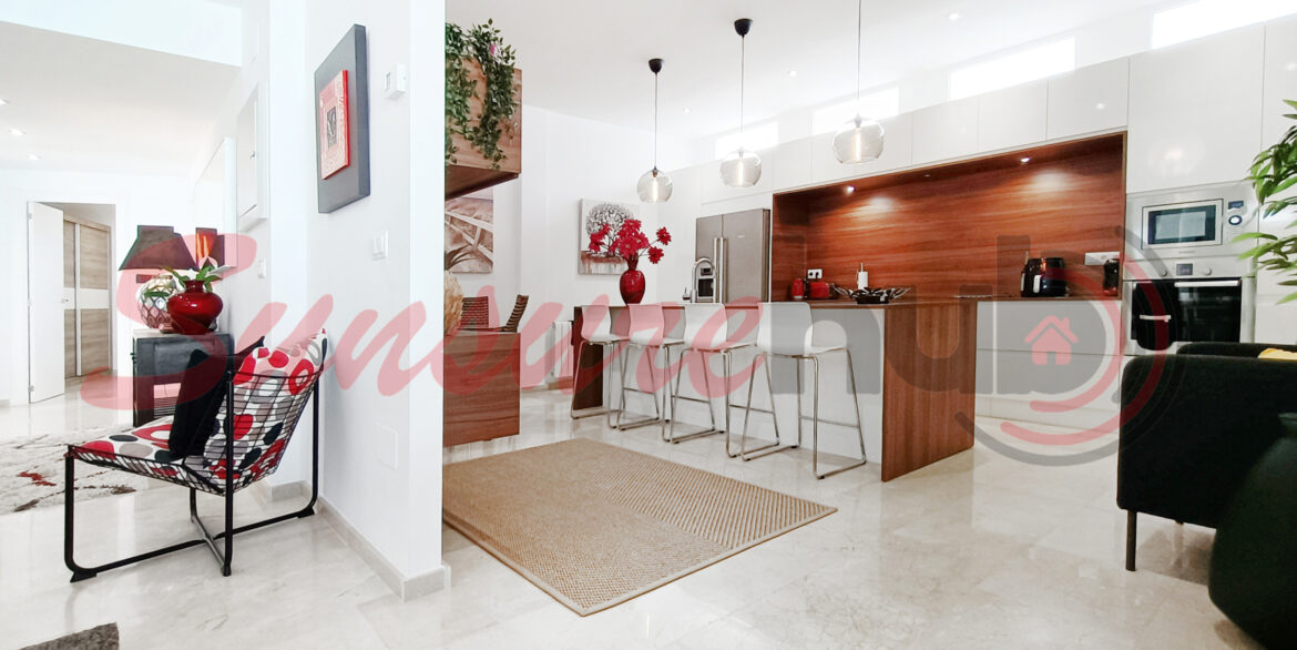 CasaCreative_SunSurehub_El_Valle_Opalo_Villa_04_kitchen_01w-scaled