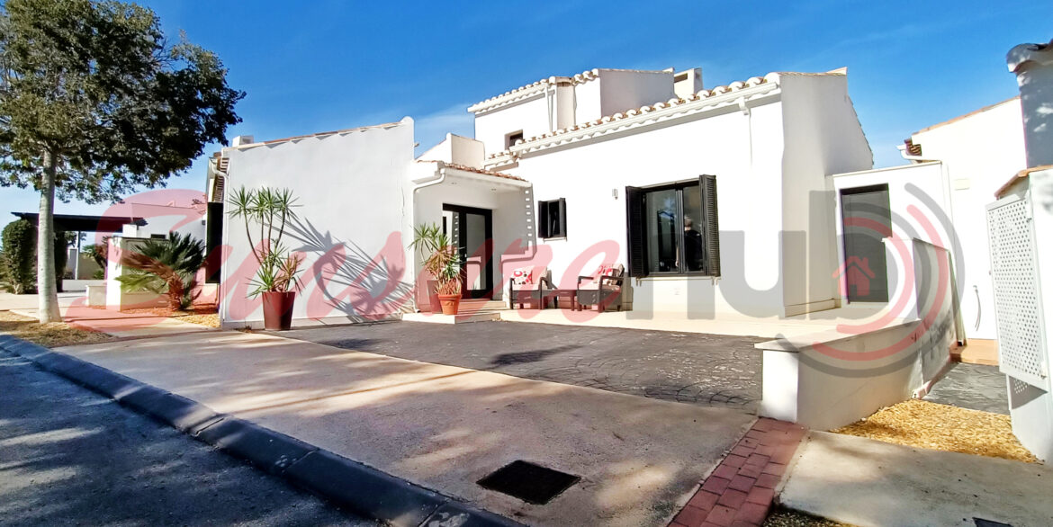 CasaCreative_SunSurehub_El_Valle_Opalo_Villa_04_outside_04w-scaled