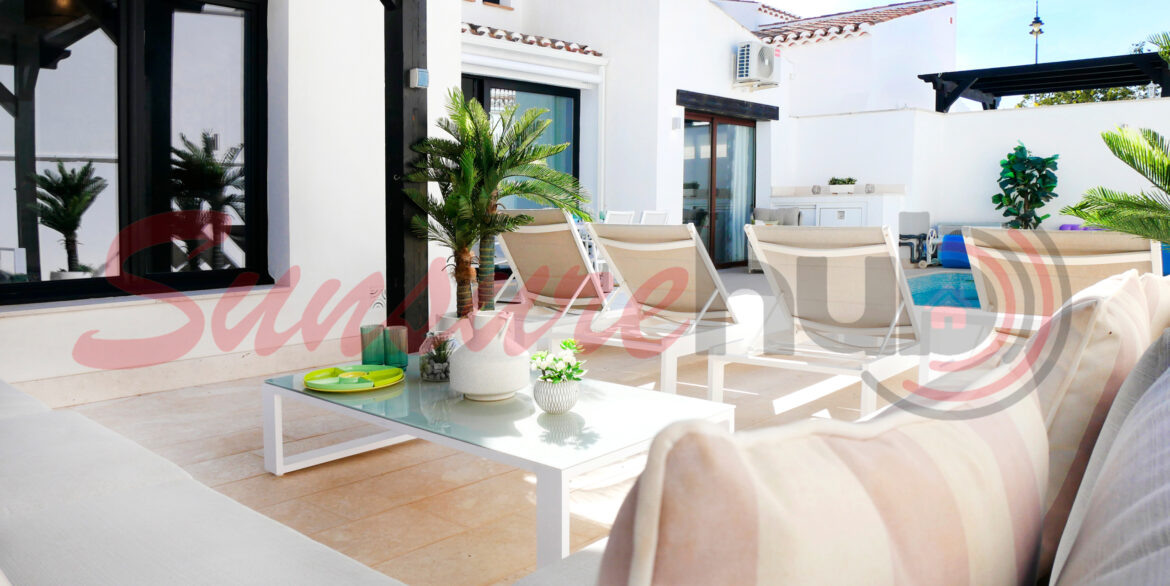 CasaCreative_SunSurehub_El_Valle_Opalo_Villa_04_patio_02w-scaled