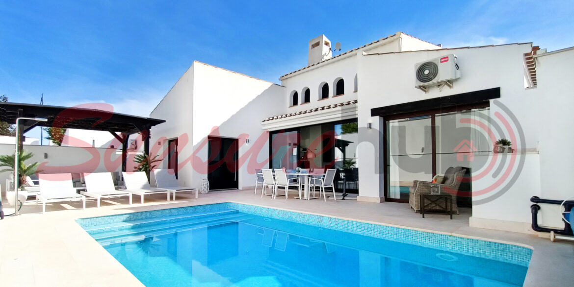 CasaCreative_SunSurehub_El_Valle_Opalo_Villa_04_pool_01w-scaled