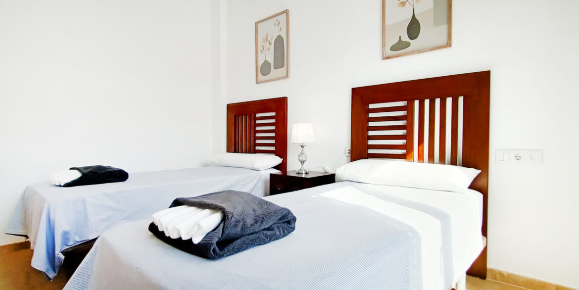 El-Valle-Galena-Villa-Front-Bedroom-02-scaled