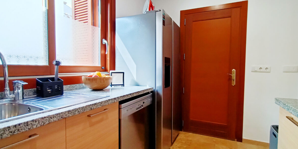 El-Valle-Galena-Villa-Kitchen-06-scaled