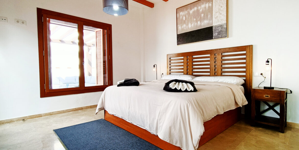 El-Valle-Galena-Villa-Main-Bedroom-01-scaled