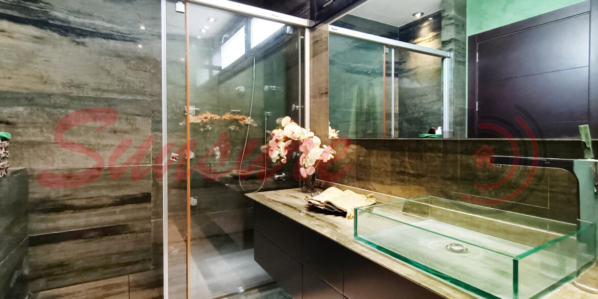 El-Valle-Rubi-Villa-32_-Bathroom3-03w-scaled