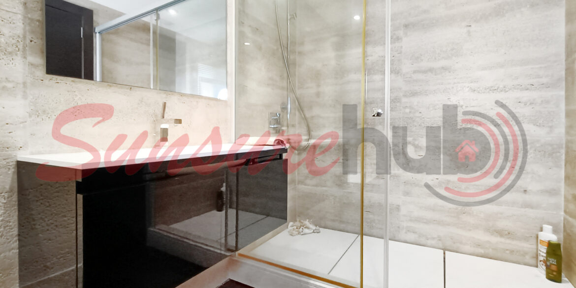 El-Valle-Rubi-Villa-32_-Bathroom4-01w-scaled