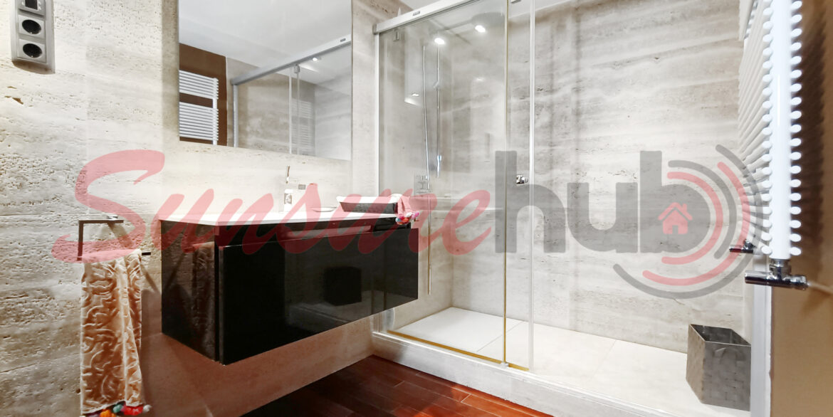 El-Valle-Rubi-Villa-32_-Bathroom5-01w-scaled