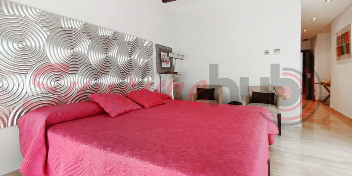 El-Valle-Rubi-Villa-32_-Bedroom2-02w-scaled