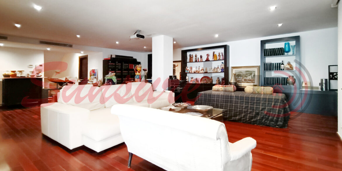 El-Valle-Rubi-Villa-32_-Dowstairs-main-living-area-06w-scaled