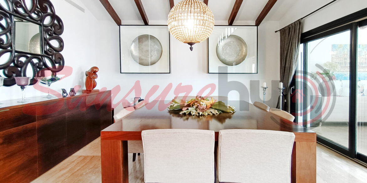 El-Valle-Rubi-Villa-32_-Main-Living-04w-scaled