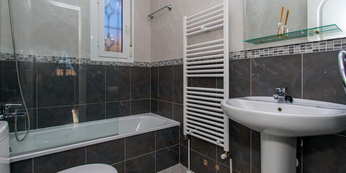 d699ea3f17b505699ea3f17b544