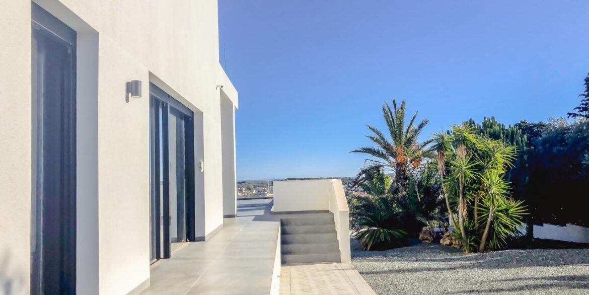 frontpic43-GL001-1280x960