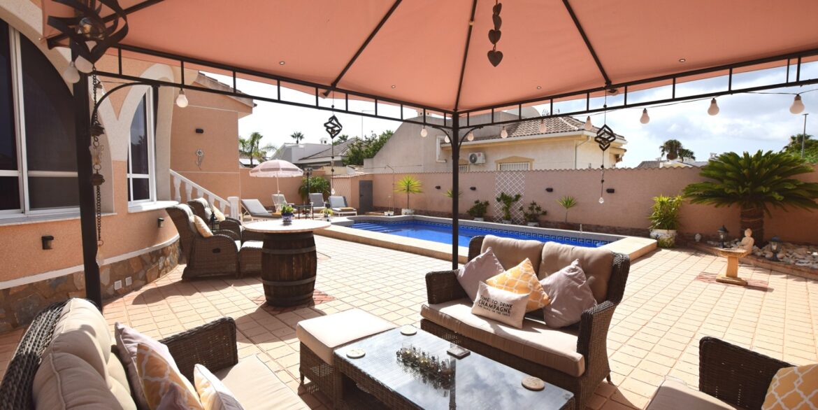 o_1j10i0c6l100r122v1b893i15pm2p