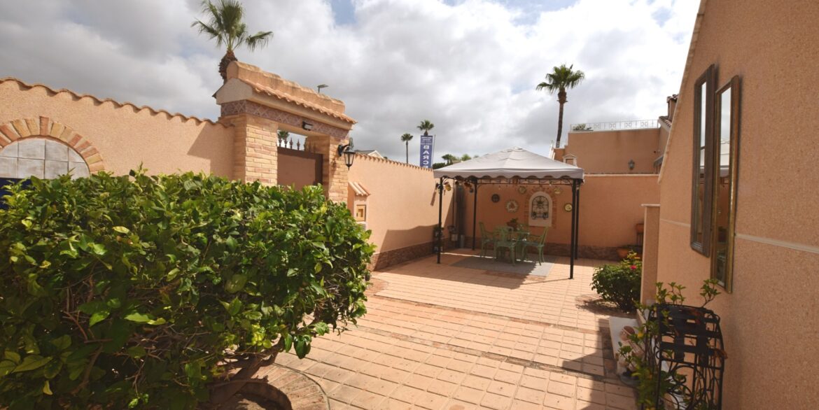 o_1j10i0c6l1aop3o0d9f1g4qt0c2t